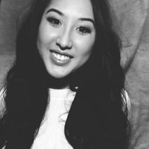 Meet your Posher, Carolyn - Picture 1 of 1